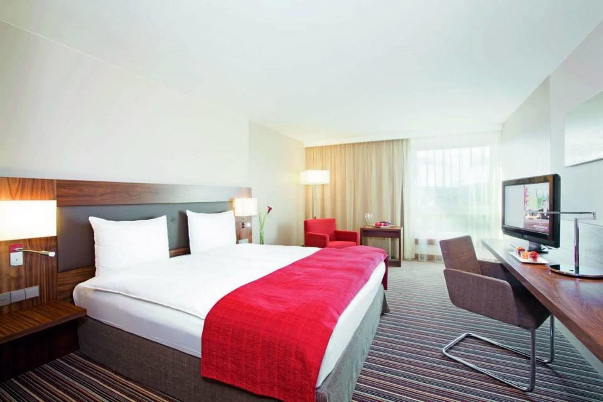 Moevenpick Hotel Zurich Airport Opfikon-Glattbrugg Room photo